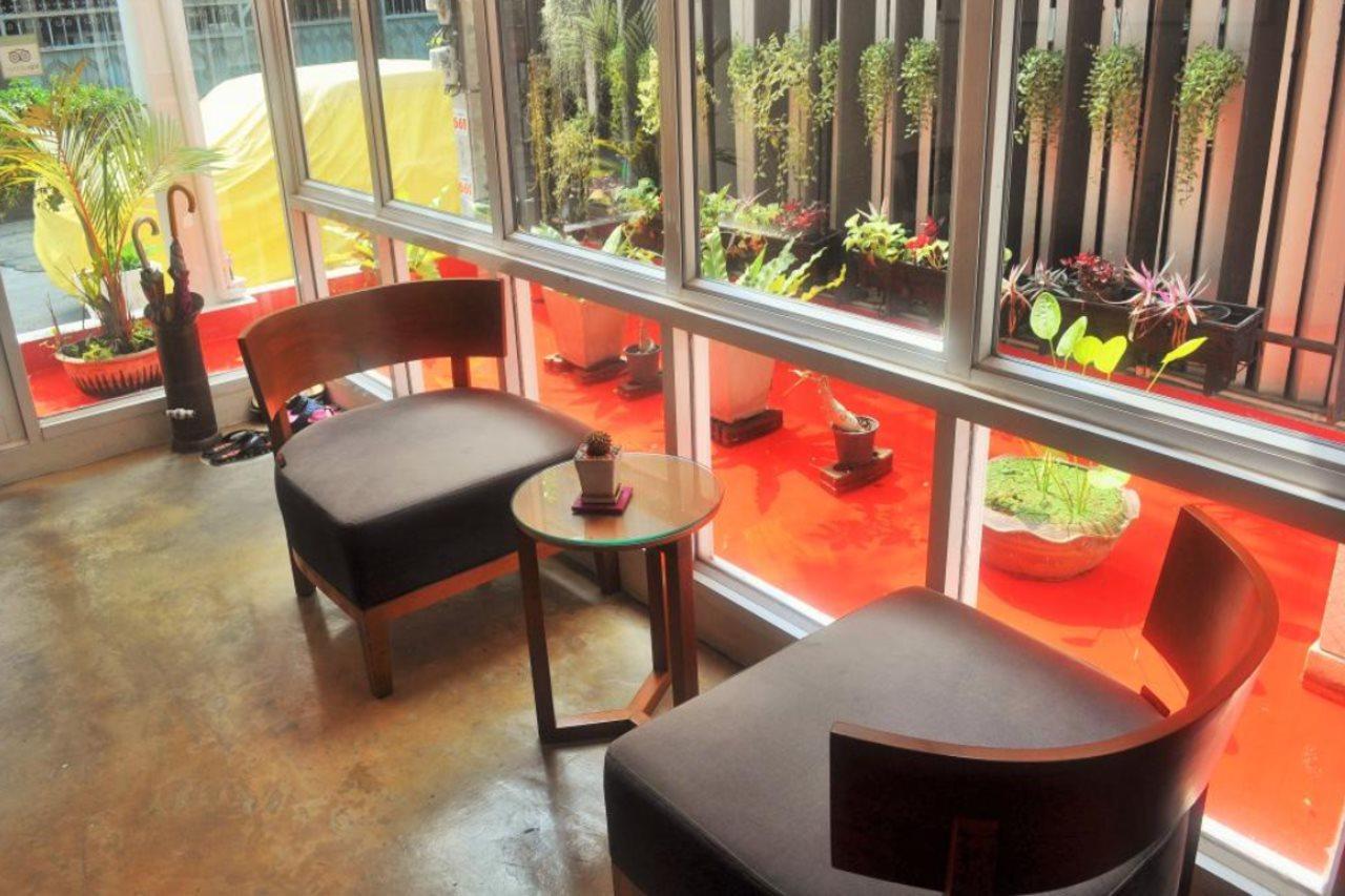 Seven Hotel Bangkok Bagian luar foto