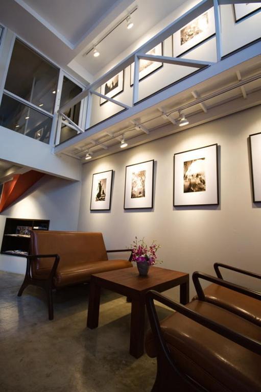 Seven Hotel Bangkok Bagian luar foto