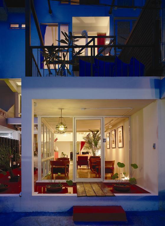 Seven Hotel Bangkok Bagian luar foto
